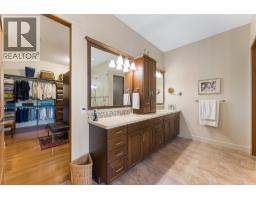 1103 Glenview Court, Kelowna, BC V1Y0A7 Photo 27