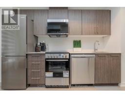 46 - 871 Sheppard Avenue W, Toronto, ON M3H0E8 Photo 10