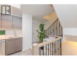 46 - 871 Sheppard Avenue W, Toronto, ON M3H0E8 Photo 16