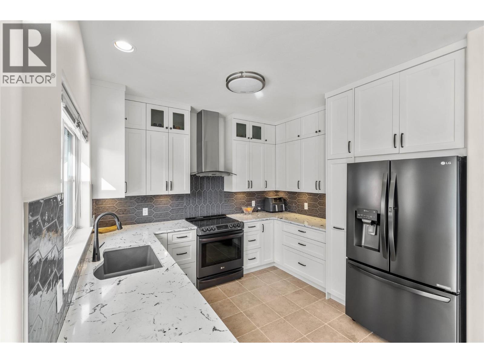 #24 1055 Aberdeen Drive - 7