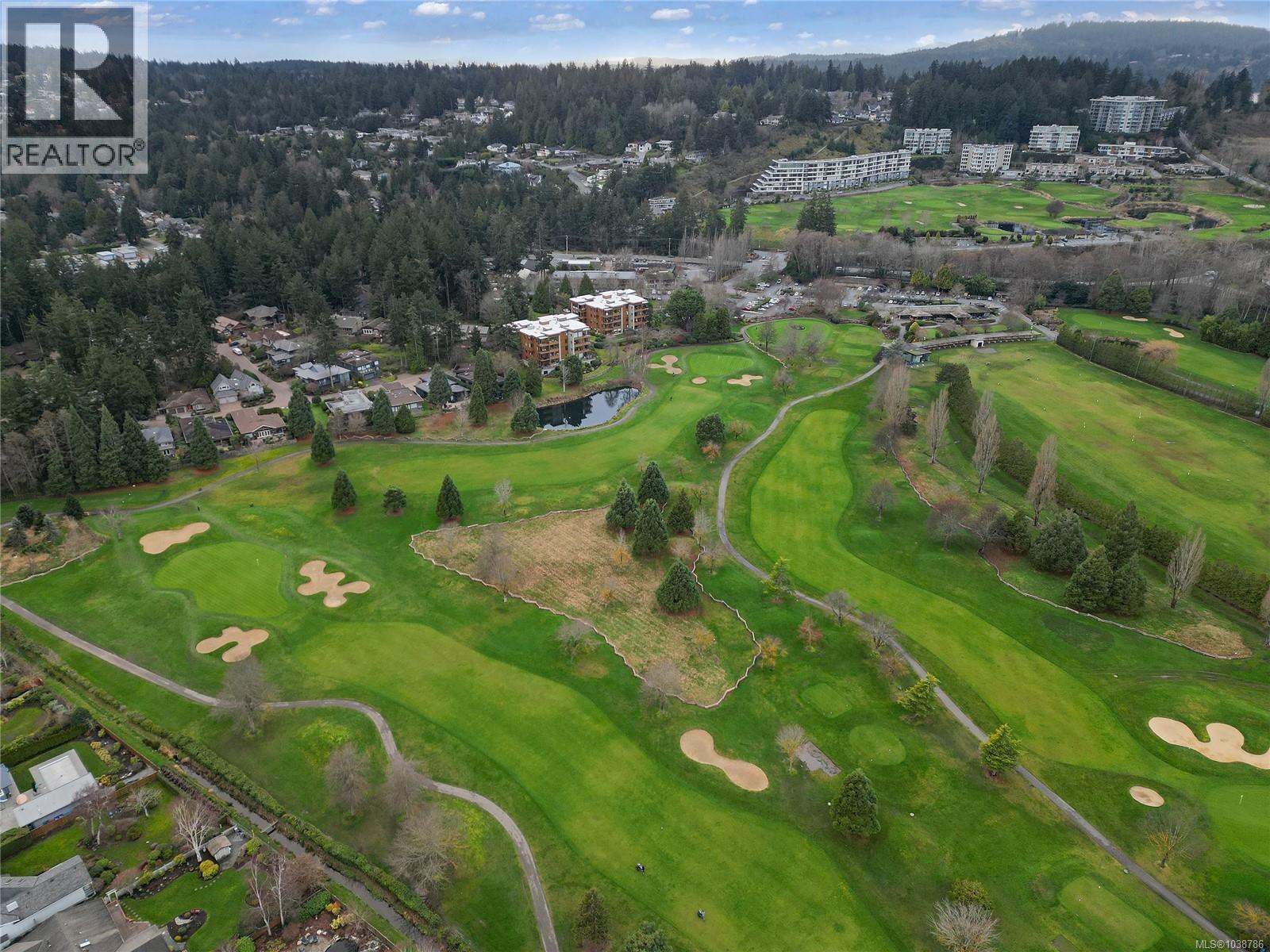 403 5327 Cordova Bay Road, Saanich