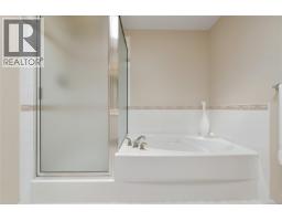 403 5327 Cordova Bay Rd, Saanich, BC V8Y2L3 Photo 38