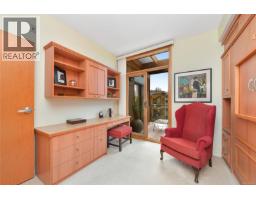 403 5327 Cordova Bay Rd, Saanich, BC V8Y2L3 Photo 46