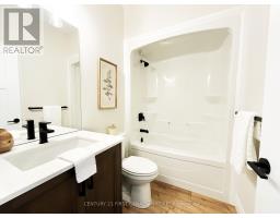 7 Postma Crescent, North Middlesex, ON N0M1A0 Photo 7