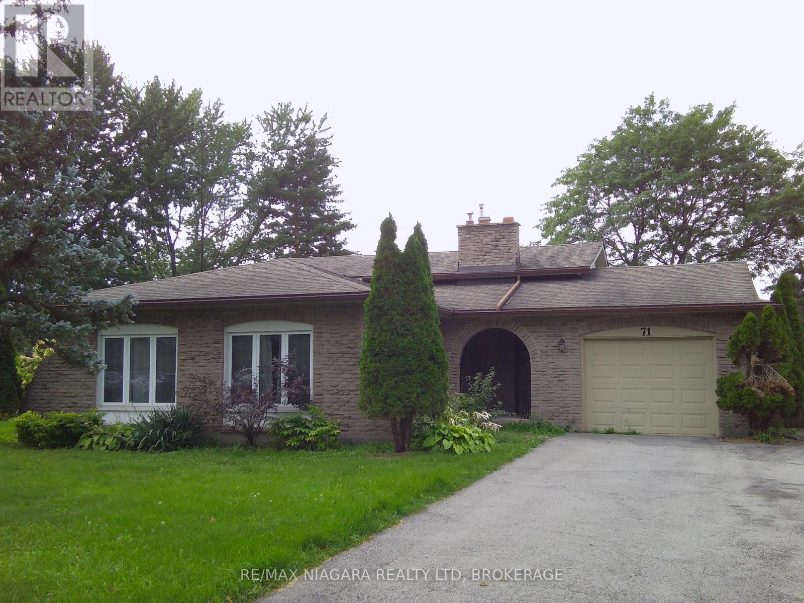 Single Family at 71 GLENAYR PLACE