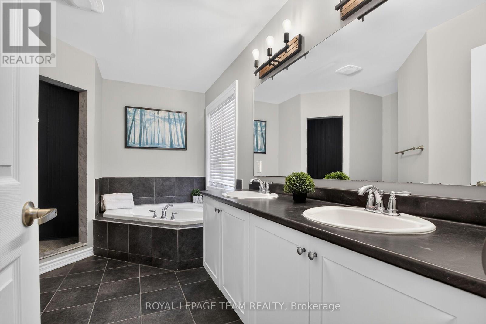 413 BRIGATINE AVENUE photo 30