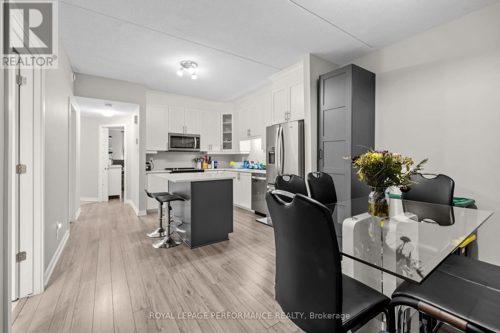 405 - 99 St Moritz Trail