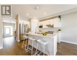 17 Allan Moore Place, Ottawa, ON K2S2A9 Photo 12