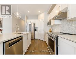17 Allan Moore Place, Ottawa, ON K2S2A9 Photo 13