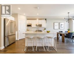 17 Allan Moore Place, Ottawa, ON K2S2A9 Photo 14