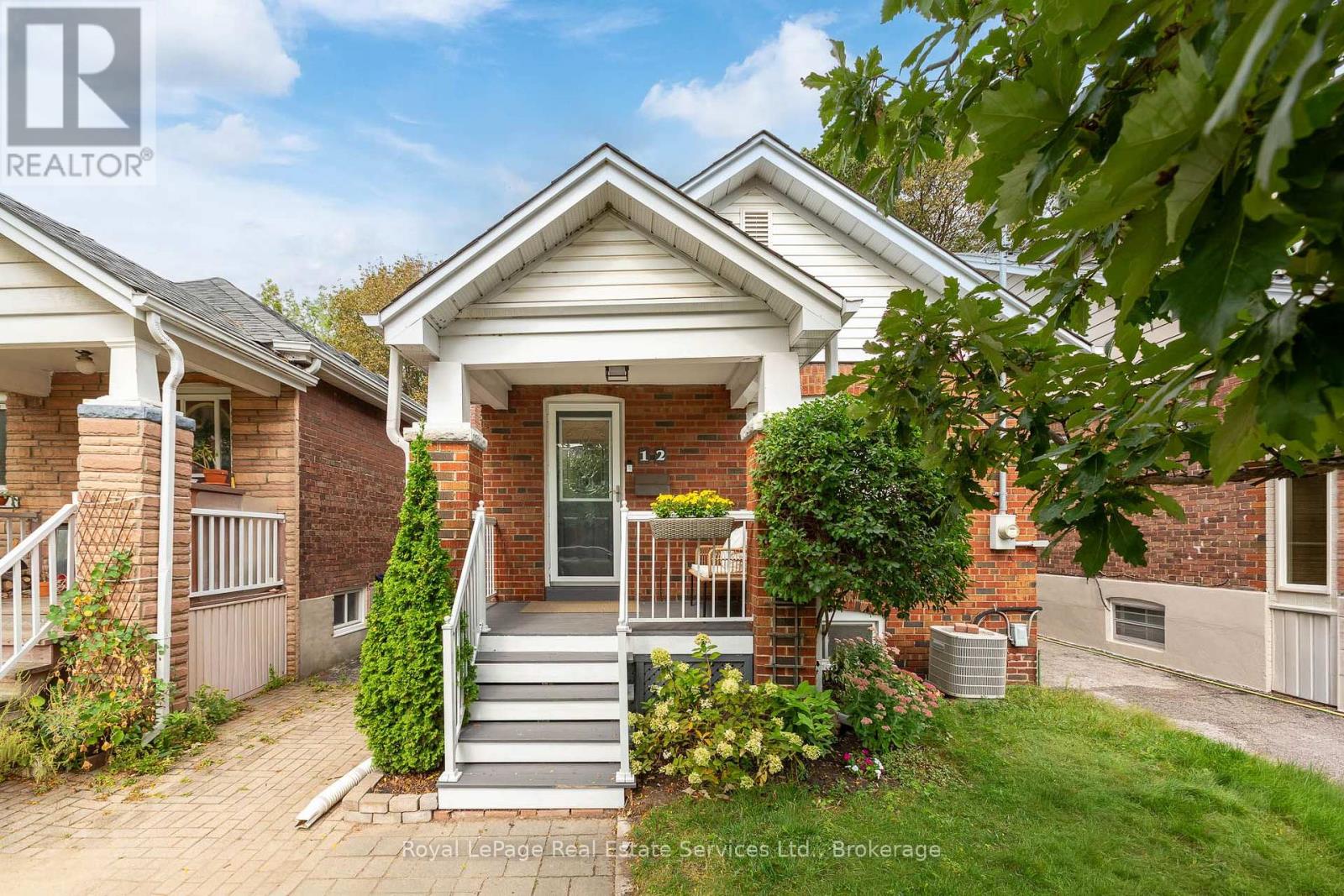 Photo of 12 Newmarket Avenue