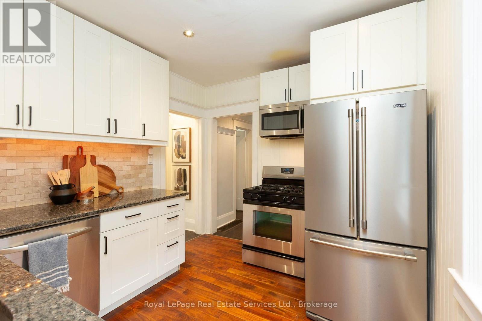 12 NEWMARKET AVENUE - 15