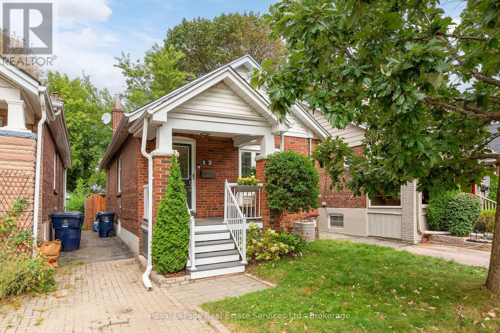 12 NEWMARKET AVENUE - 2