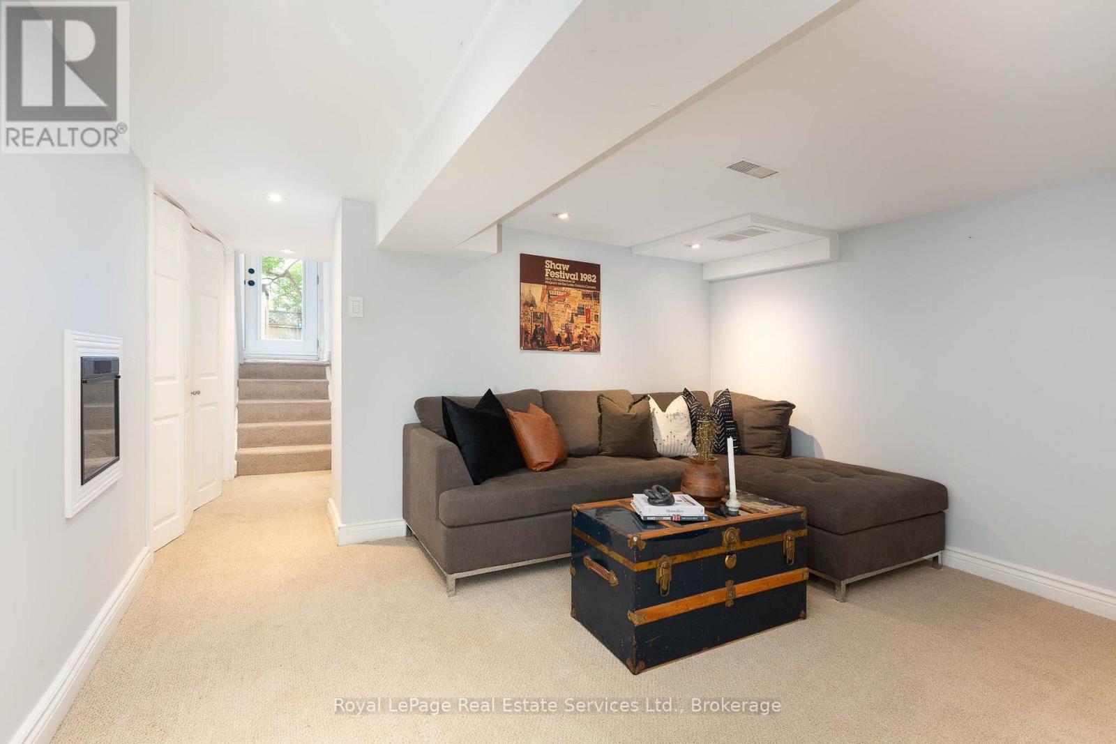 12 NEWMARKET AVENUE - 24