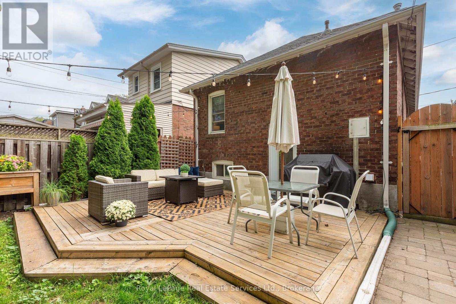 12 NEWMARKET AVENUE - Image 33