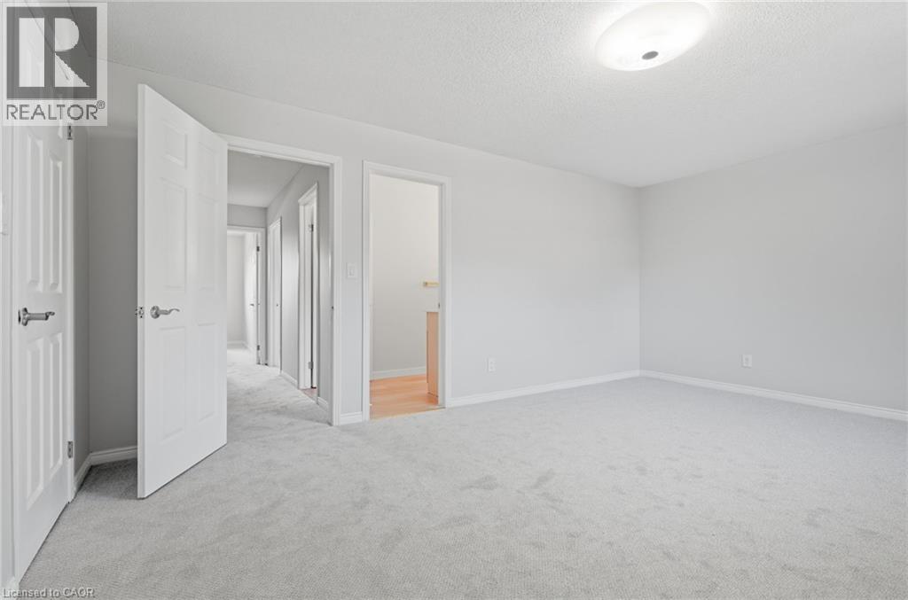 79 LYNNETTE Drive - 18
