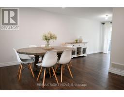 Kitchen - 4287 Huronia Road, Severn, ON L3V0G6 Photo 7