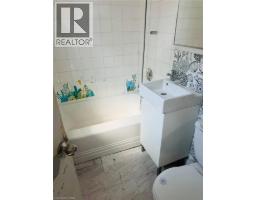 Bedroom - 64 Eastvale Place Unit# 1, Hamilton, ON L8H1P1 Photo 8