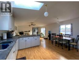Living room - 19, 5800 46, Olds, AB T4H1G7 Photo 7