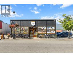 141 Shuswap Street Ne, Salmon Arm, BC V1E4N6 Photo 31