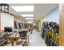 141 Shuswap Street Ne, Salmon Arm, BC V1E4N6 Photo 27