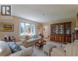Primary Bedroom - 4910 Gartrell Road, Summerland, BC V0H1Z4 Photo 7