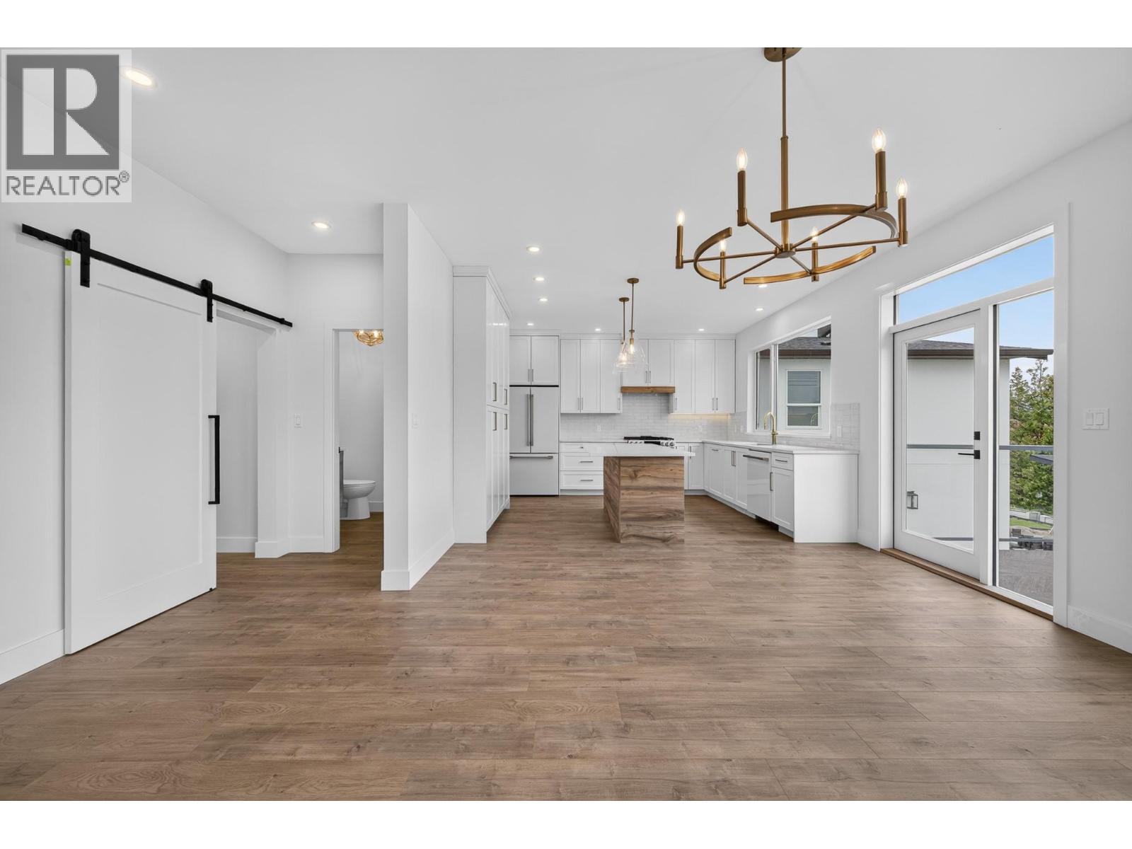 2170 Galore Crescent - 8