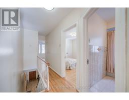912 Manning Avenue, Toronto, ON M6G2X4 Photo 14