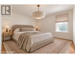 912 Manning Avenue, Toronto, ON M6G2X4 Photo 20