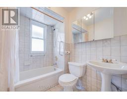 912 Manning Avenue, Toronto, ON M6G2X4 Photo 22