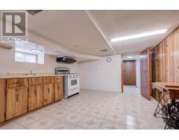 912 Manning Avenue, Toronto, ON M6G2X4 Photo 25
