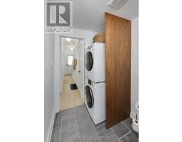 22 Connaught Avenue, Toronto, ON M4L2V9 Photo 13