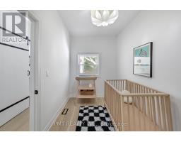 22 Connaught Avenue, Toronto, ON M4L2V9 Photo 18