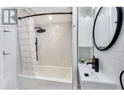 22 Connaught Avenue, Toronto, ON M4L2V9 Photo 19