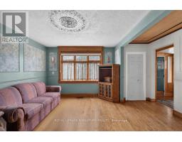 Laundry room - 20 Tiago Ave Avenue, Toronto, ON M4B2A1 Photo 7