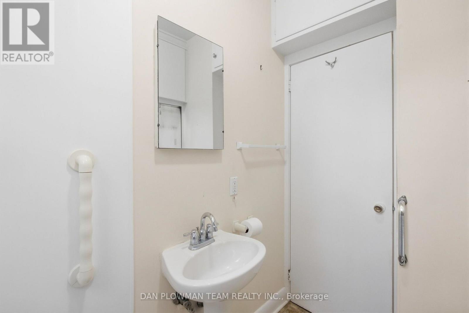 98 Scugog Street, Clarington, ON photo 15
