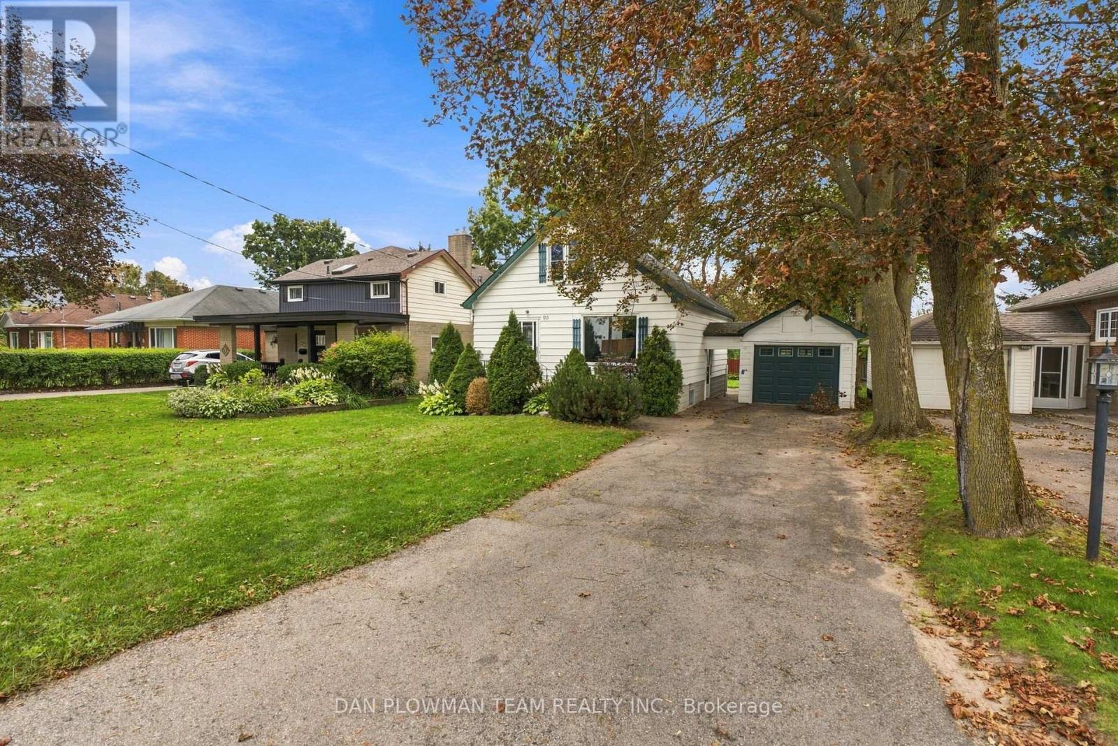98 SCUGOG STREET - 2