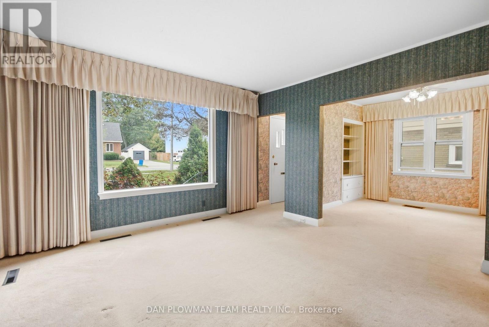 98 SCUGOG STREET - 7