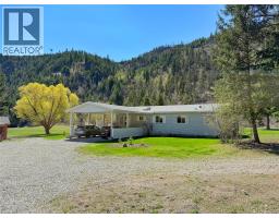 Living room - 1094 Highway 5a, Princeton, BC V0X1W0 Photo 14
