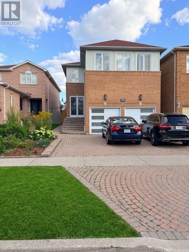 828 CARDINGTON STREET, Mississauga (East Credit)