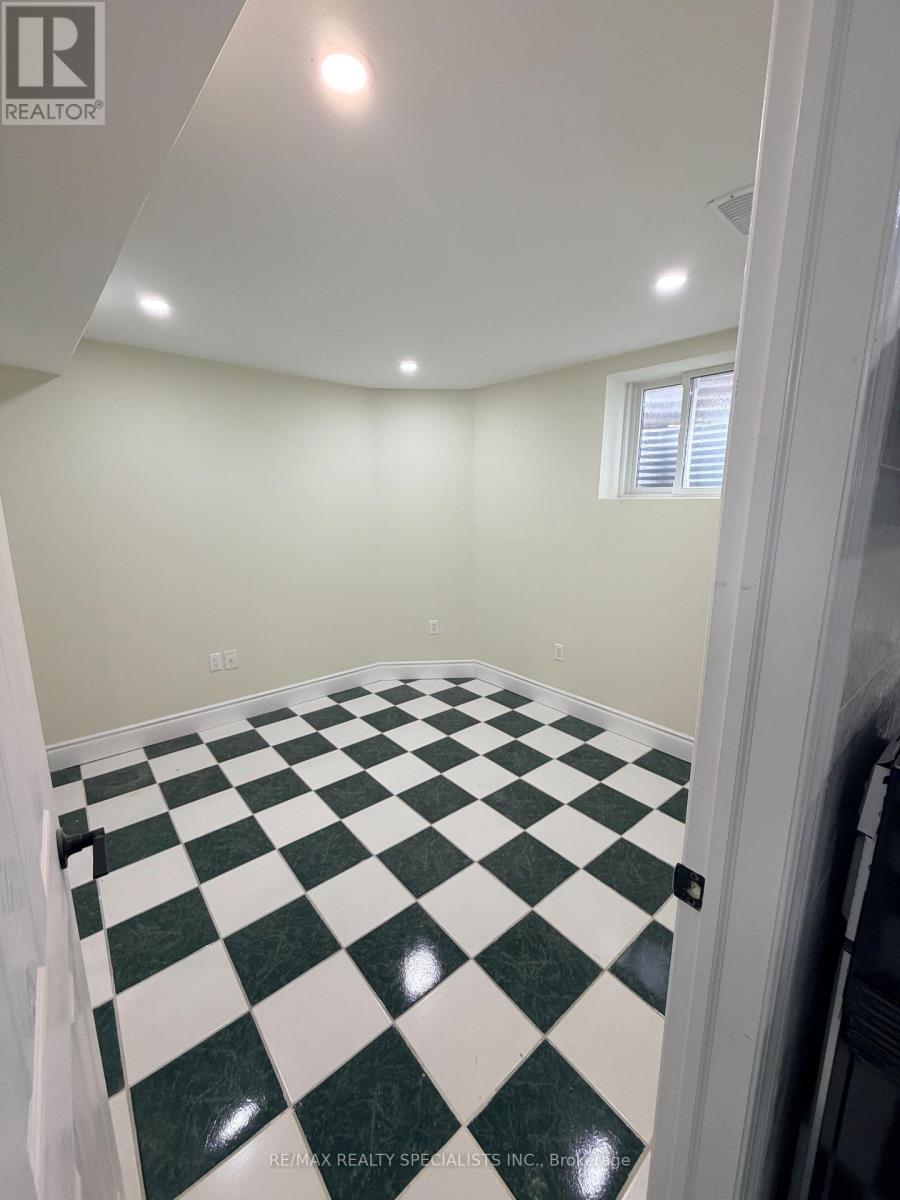 828 CARDINGTON STREET, Mississauga (East Credit) — photo 4