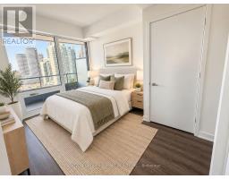 1402 - 448 Burnhamthorpe Road W, Mississauga, ON L5B0R4 Photo 10