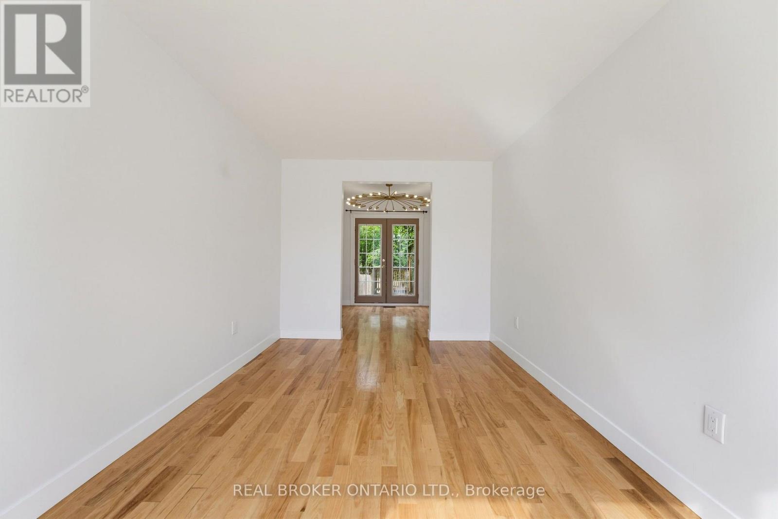 805 TATE AVENUE - 7