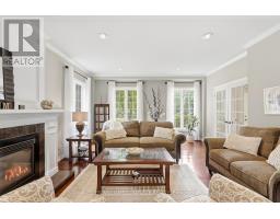 Den - 359 Sunnymeade Drive, Hamilton, ON L9G4L2 Photo 11