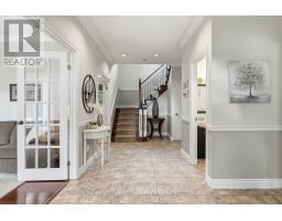 Kitchen - 359 Sunnymeade Drive, Hamilton, ON L9G4L2 Photo 9