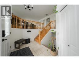 341 Diefenbaker Drive, Fort Mcmurray, AB T9K2K1 Photo 29