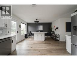 341 Diefenbaker Drive, Fort Mcmurray, AB T9K2K1 Photo 15