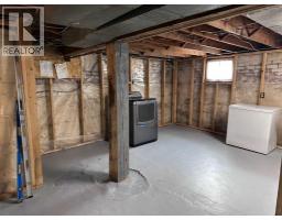 379 5 Street Se, Medicine Hat, AB T1A0M7 Photo 32