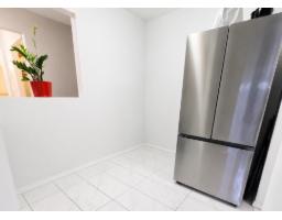 307 9942 151 Street, Surrey, BC V3R0V4 Photo 8