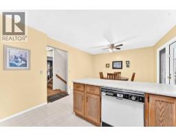 Bedroom - 4008 46 Street Sw, Calgary, AB T3E6P3 Photo 9